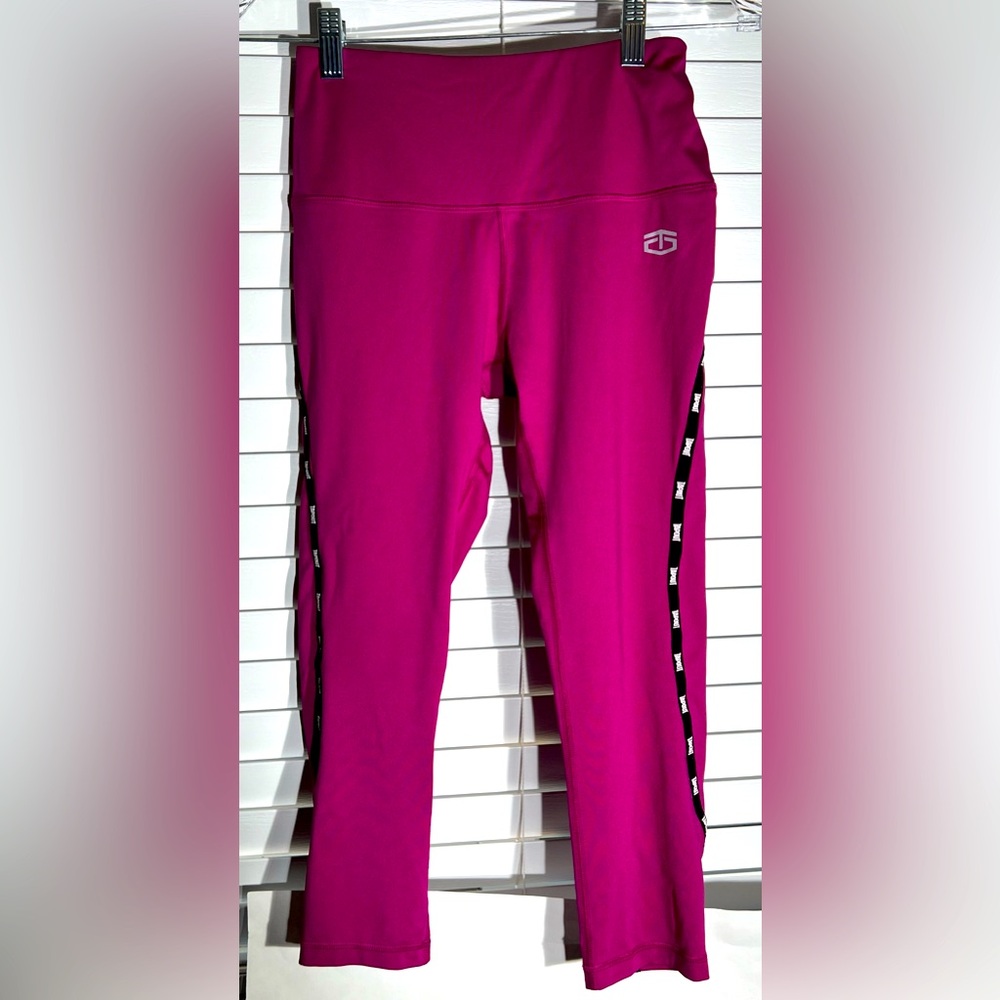 Awesome WWE Tapout Leggings Mid-calf Women's Size S